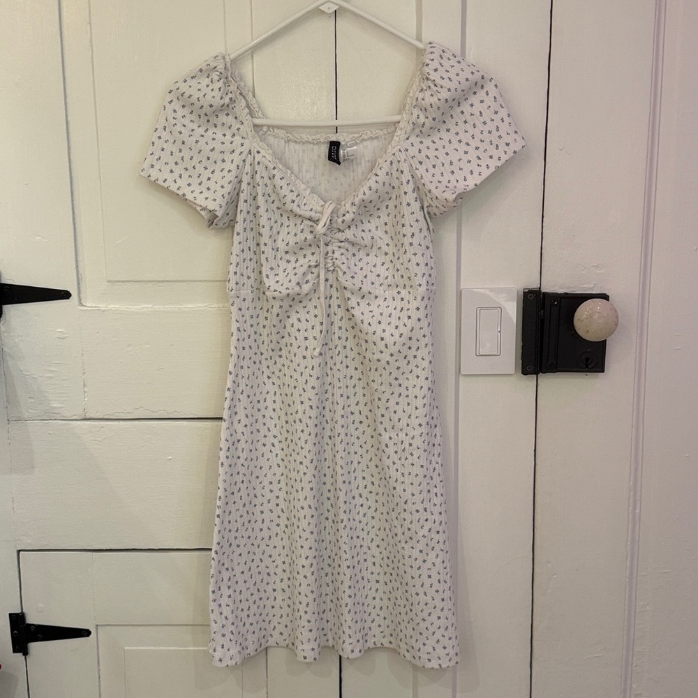H&M White Textured Dress